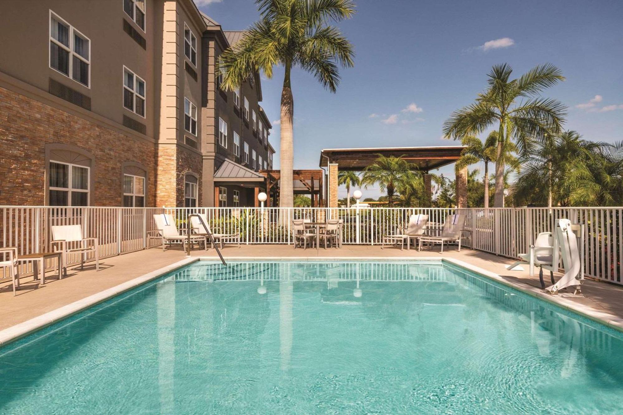 Country Inn & Suites By Radisson, Bradenton-Lakewood-Ranch, Fl Eksteriør billede
