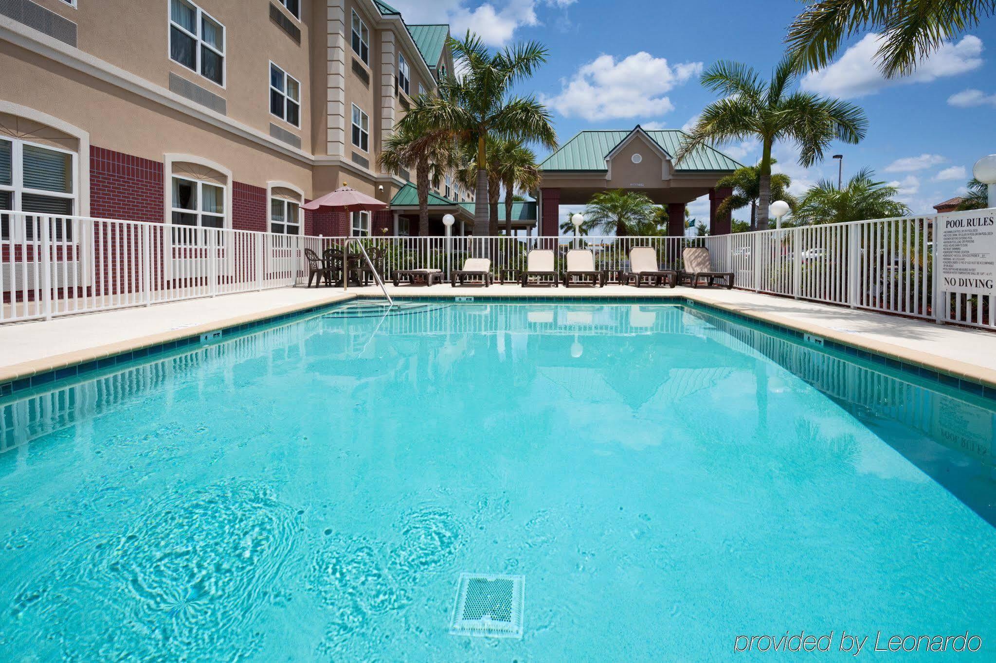 Country Inn & Suites By Radisson, Bradenton-Lakewood-Ranch, Fl Eksteriør billede